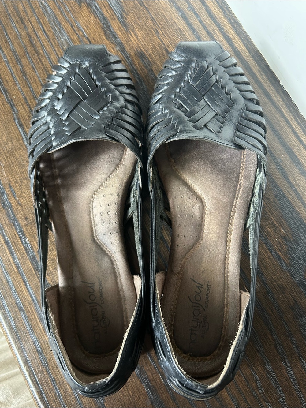 Women’s 8 Black Huaraches Woven Leather Flat Sandals